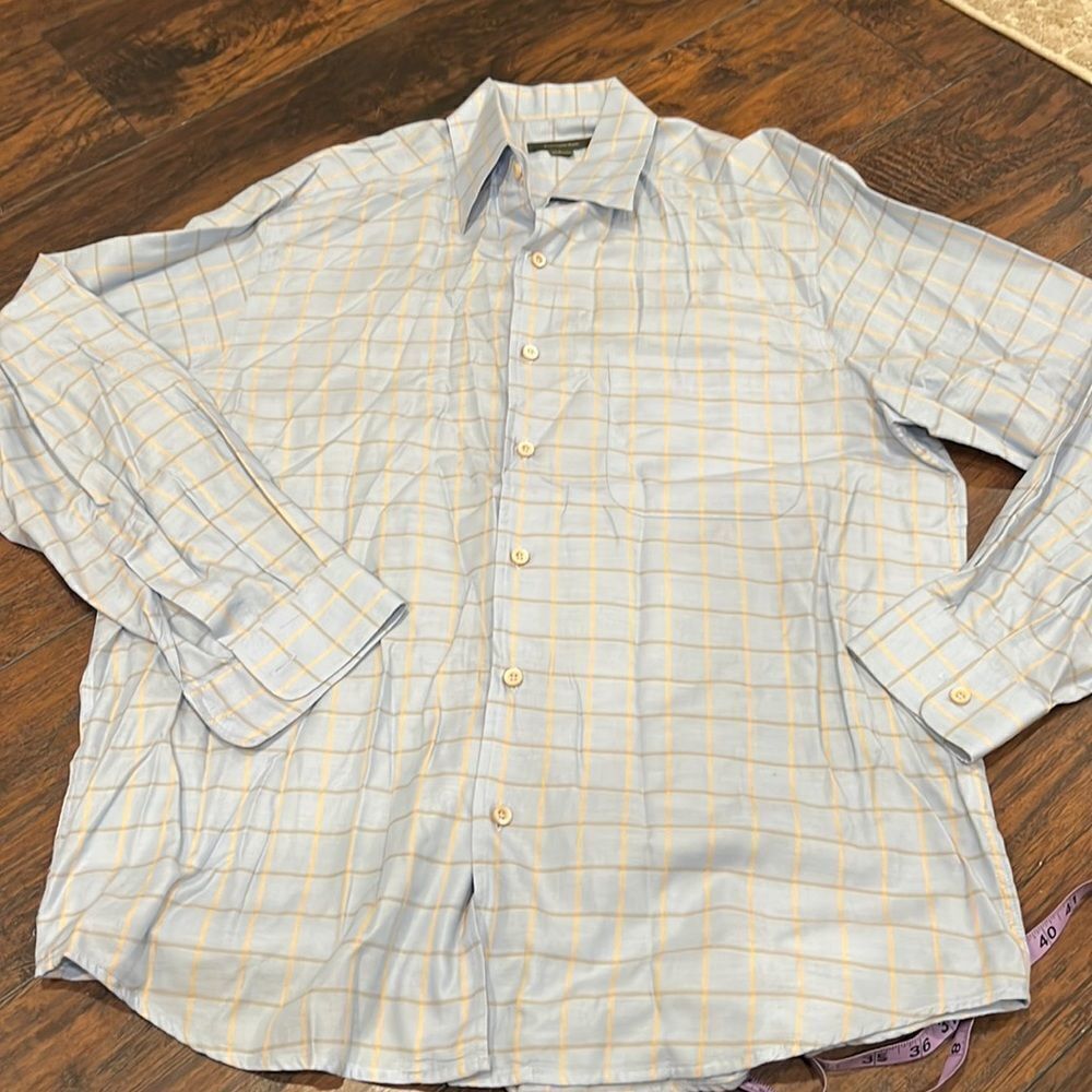 Ermenegildo Zegna light blue with with gold stripes size L in EUC luxury brand